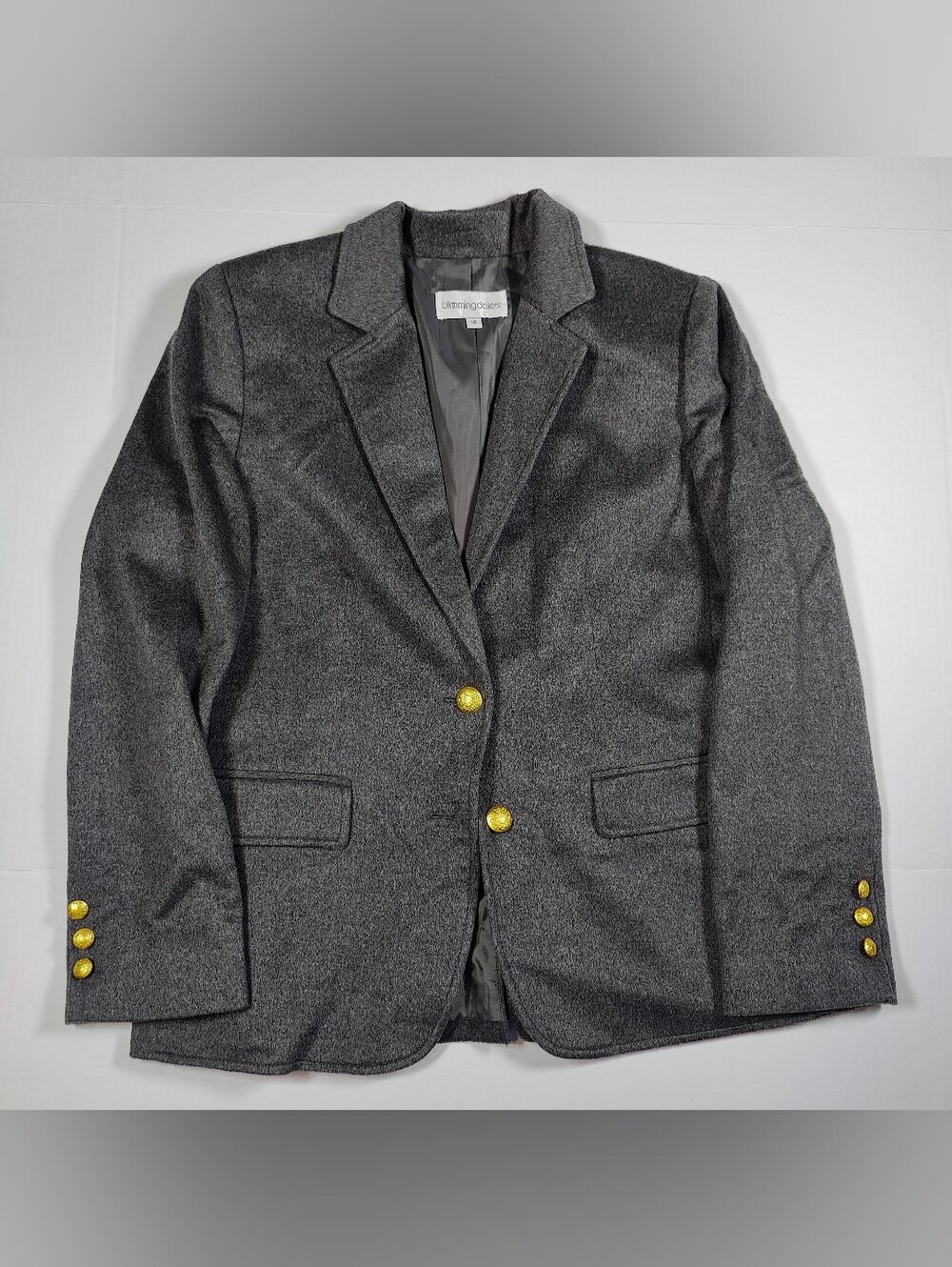 Bloomingdales 100% Cashmere Gray Blazer With Gold Buttons Size 12